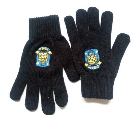 Knitted Gloves